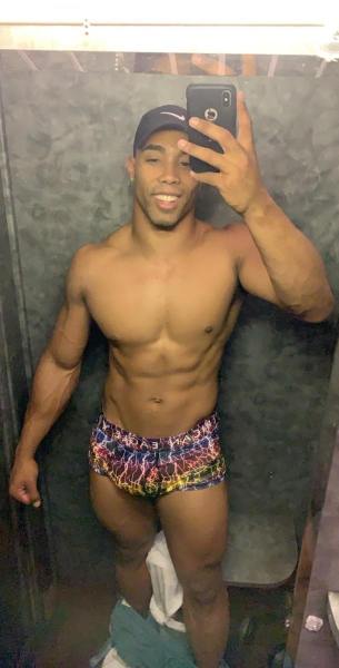 1_Jaxon-is-a-male-model-companion-and-escort-in-las-vegas-1