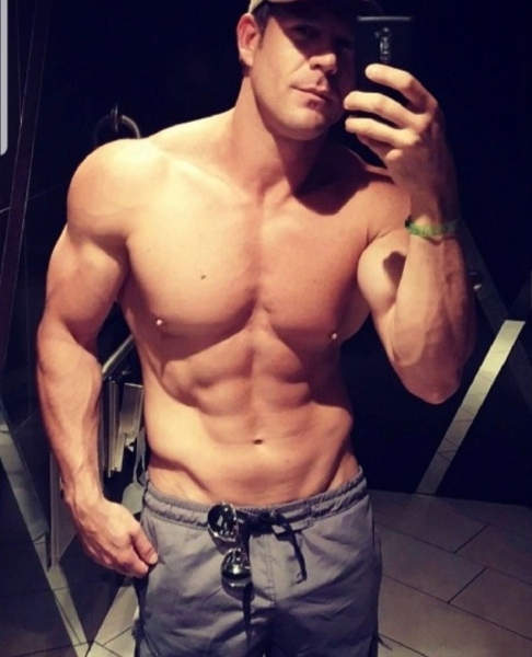 Jesse-is-a-companion-in-las-vegas-1