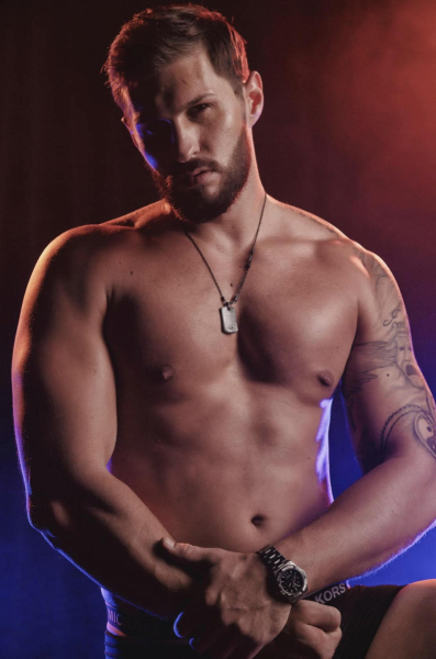 Luca-is-a-male-stripper-in-Las-Vegas-1