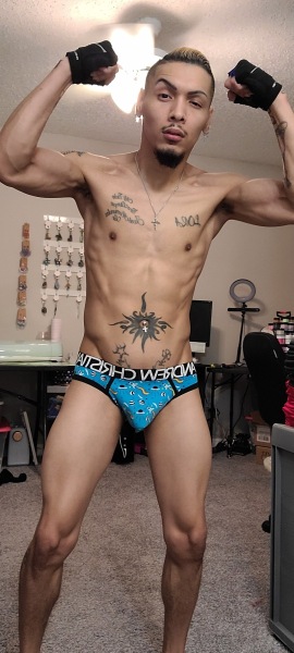 Mickey-Jay-is-a-male-companion-in-Las-Vegas5