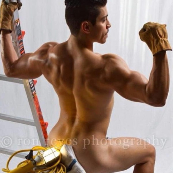 Romero-is-a-male-stripper-and-pole-dancer-in-LV-1